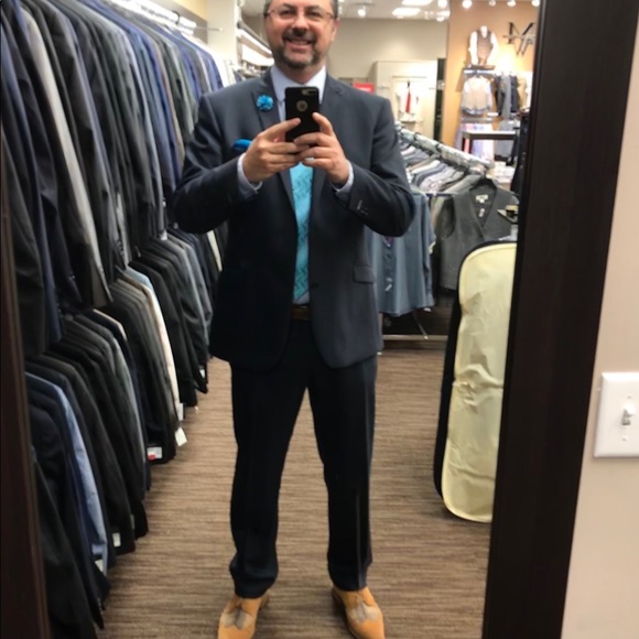 Meet your Posher, Cris - Picture 1 of 1